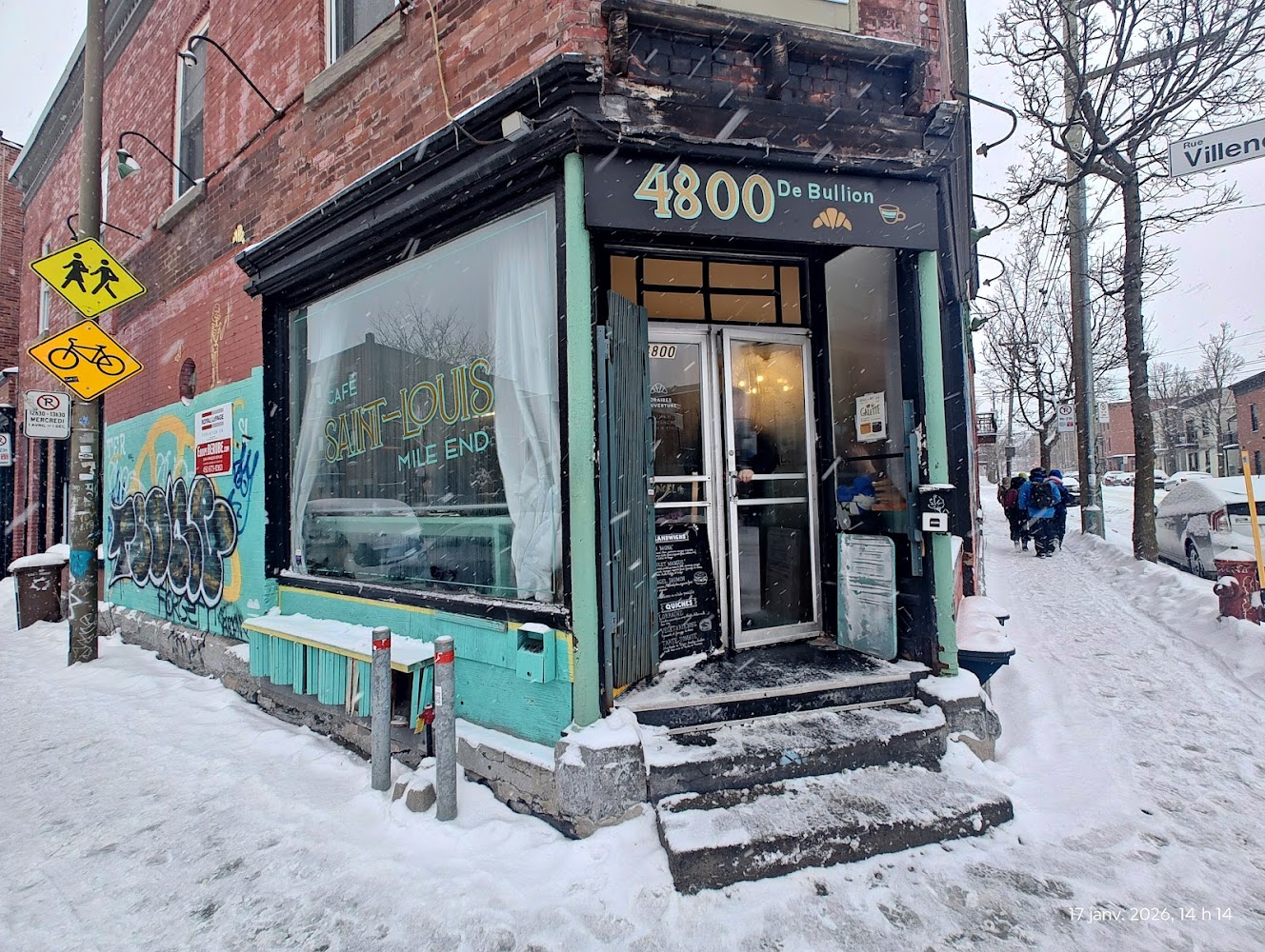 Le Saint Louis café