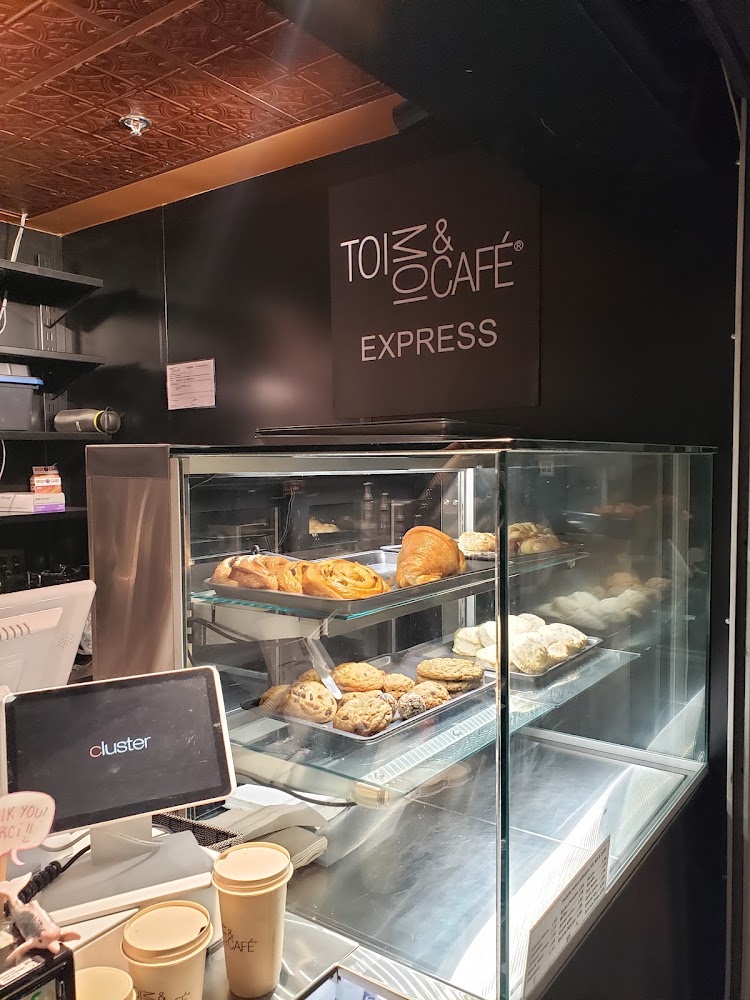 TOI MOI & CAFÉ EXPRESS