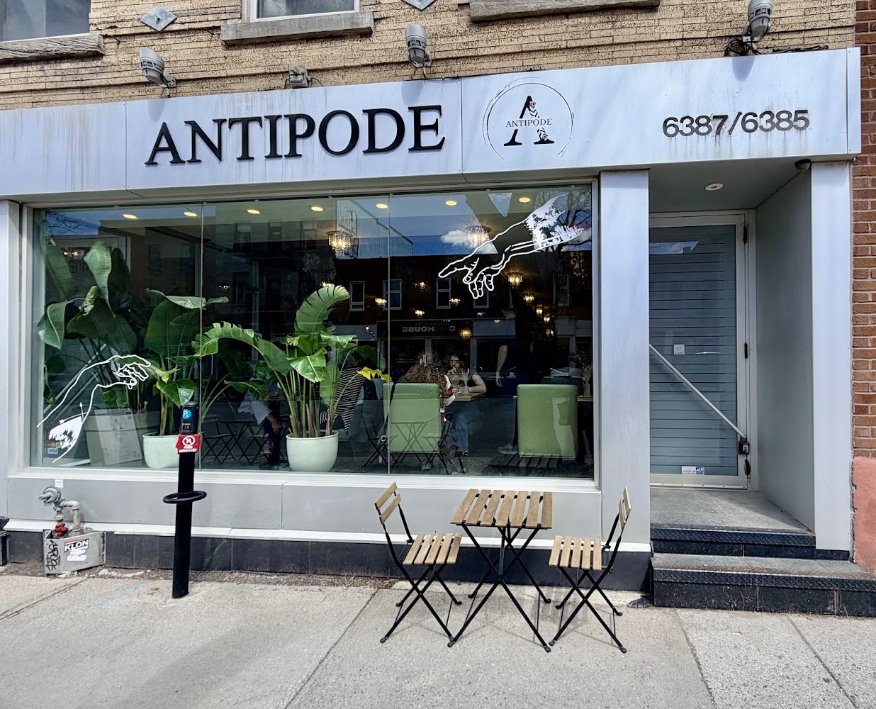 Antipode Saint Laurent